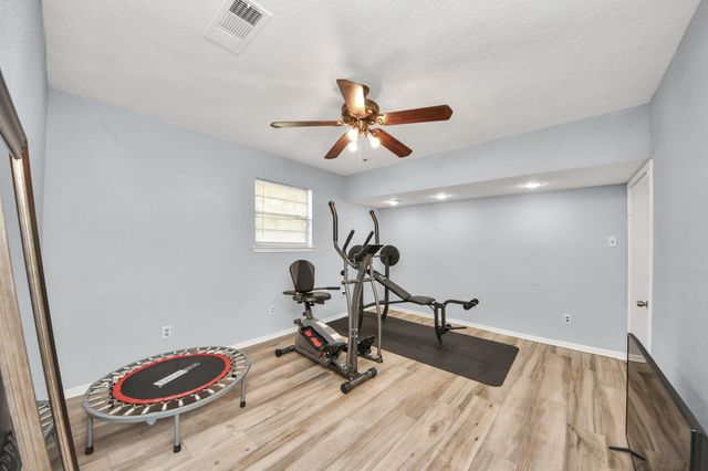 13827 Bay Gardens Drive, Sugar Land, TX 77498