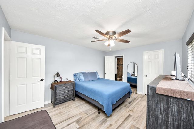 13827 Bay Gardens Drive, Sugar Land, TX 77498
