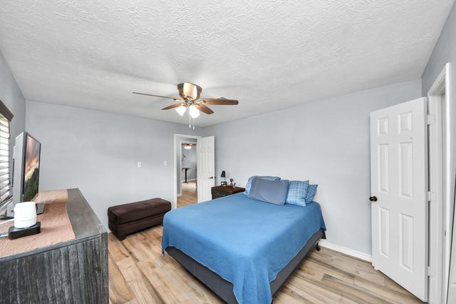 13827 Bay Gardens Drive, Sugar Land, TX 77498