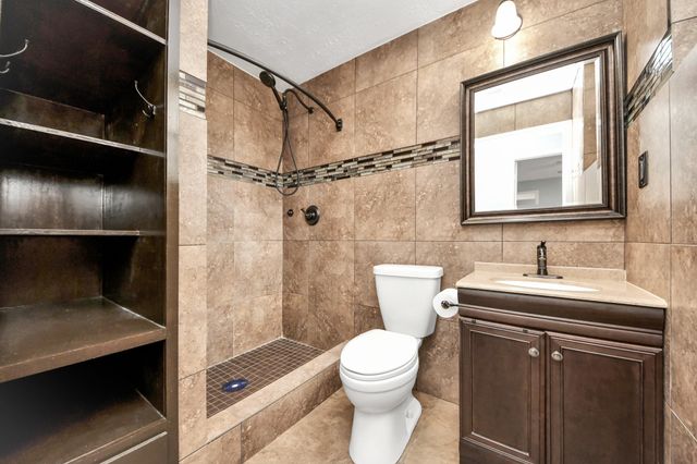 13827 Bay Gardens Drive, Sugar Land, TX 77498