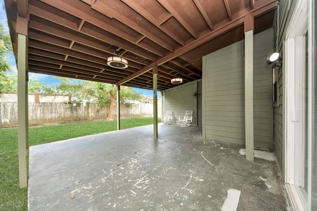 13827 Bay Gardens Drive, Sugar Land, TX 77498