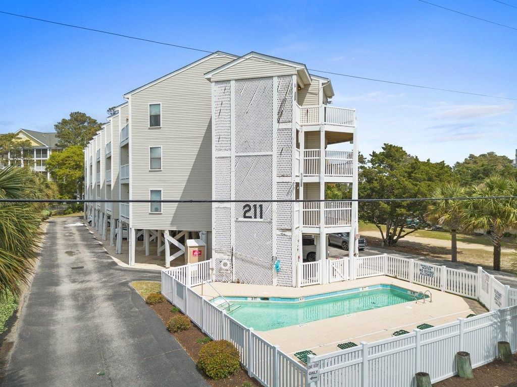 211 N Hillside Dr. N # 103, North Myrtle Beach, SC 29582 — exterior