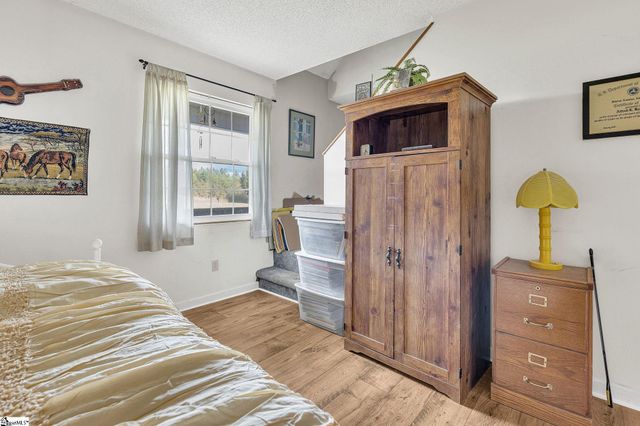 1071 Little Mountain Road, Wellford, SC 29385