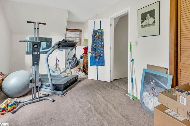 1071 Little Mountain Road, Wellford, SC 29385