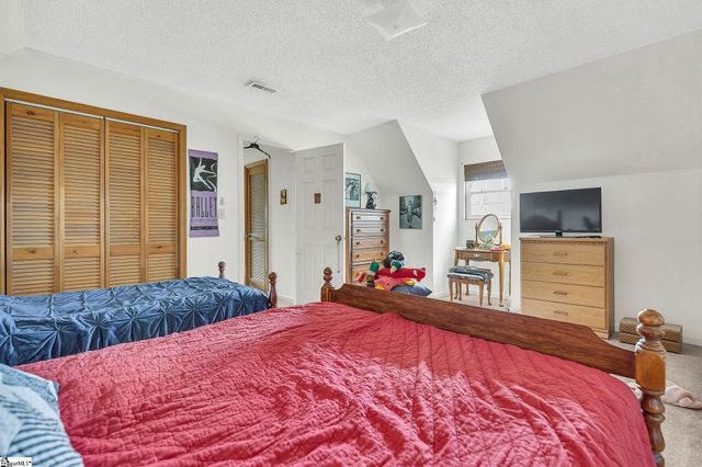 1071 Little Mountain Road, Wellford, SC 29385