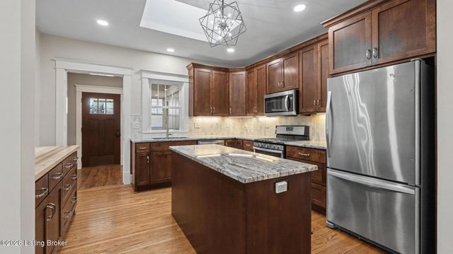 3812 Warner Ave, Louisville, KY 40207