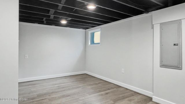 3812 Warner Ave, Louisville, KY 40207