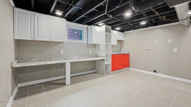 3812 Warner Ave, Louisville, KY 40207