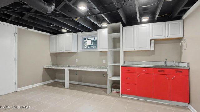 3812 Warner Ave, Louisville, KY 40207