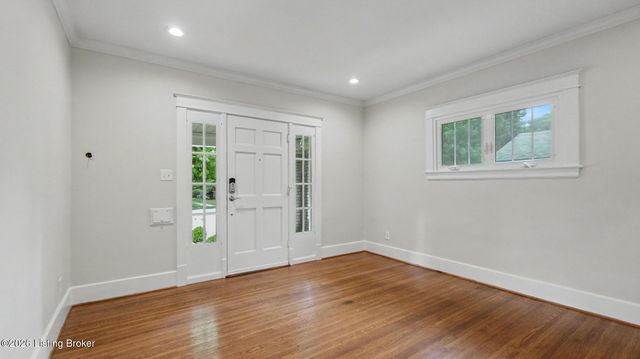 3812 Warner Ave, Louisville, KY 40207