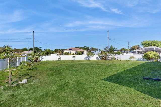 2398 SE Rich Street, Port St. Lucie, FL 34984