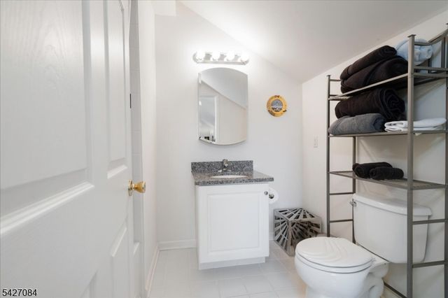 6 Falkenstein Dr Unit 8, Vernon Twp., NJ 07462