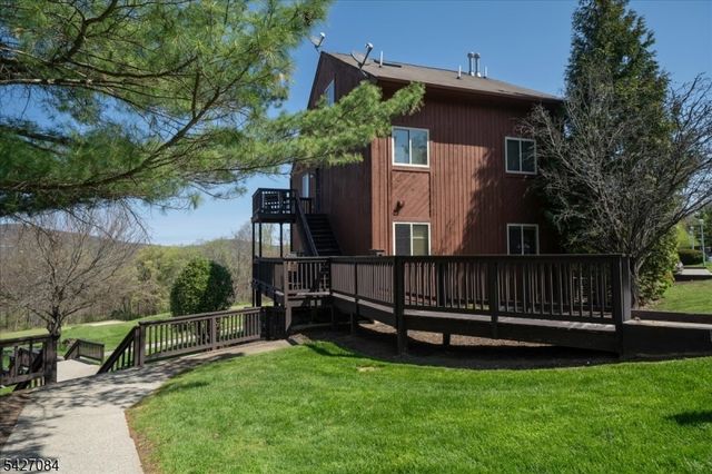 6 Falkenstein Dr Unit 8, Vernon Twp., NJ 07462