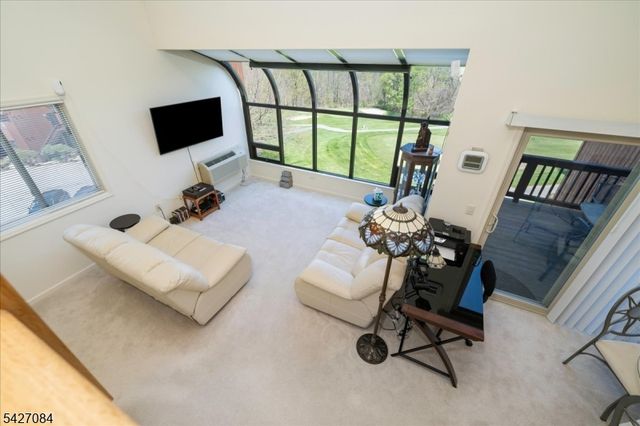 6 Falkenstein Dr Unit 8, Vernon Twp., NJ 07462