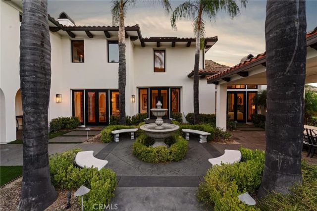 29462 Malibu View Court, Agoura Hills, CA 91301
