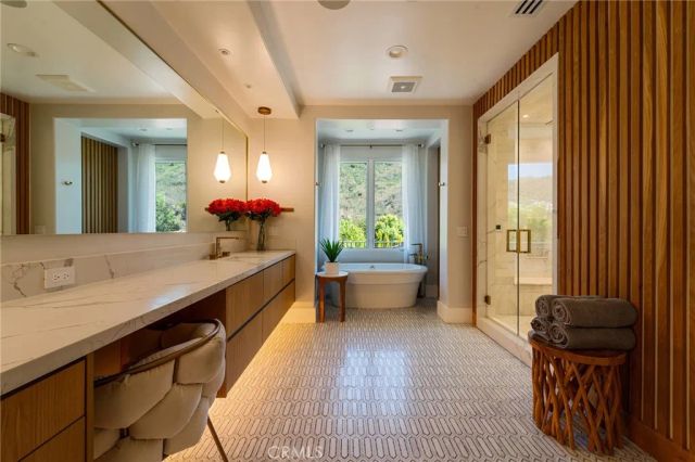29462 Malibu View Court, Agoura Hills, CA 91301
