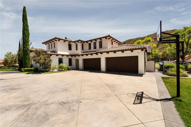 29462 Malibu View Court, Agoura Hills, CA 91301