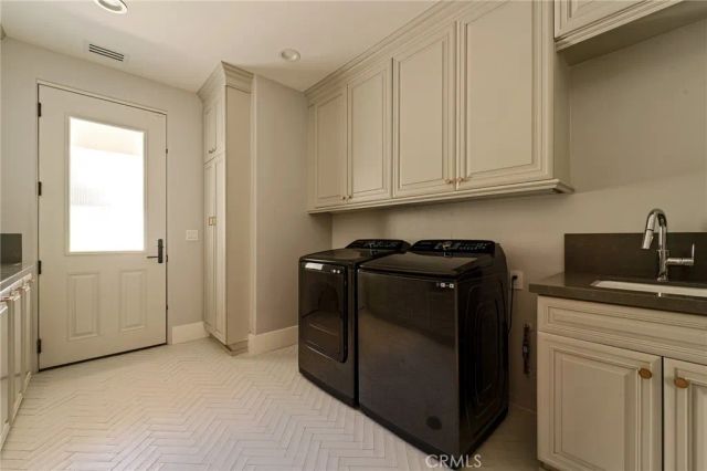 29462 Malibu View Court, Agoura Hills, CA 91301