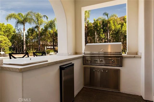 29462 Malibu View Court, Agoura Hills, CA 91301