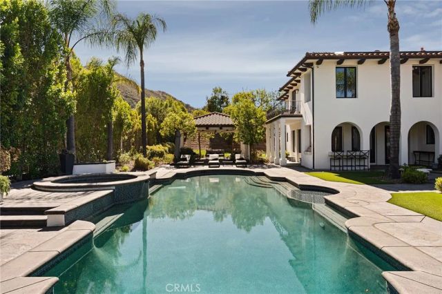 29462 Malibu View Court, Agoura Hills, CA 91301
