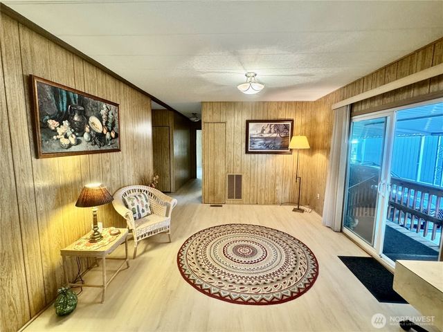 2101 S 324 Street #329, Federal Way, WA 98003