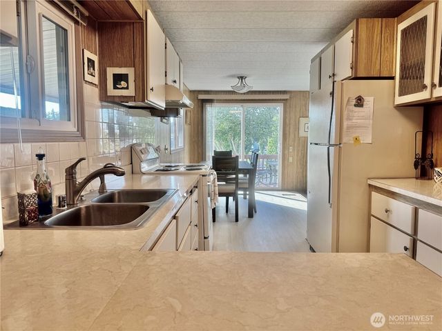 2101 S 324 Street #329, Federal Way, WA 98003