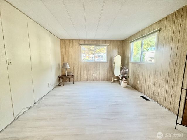 2101 S 324 Street #329, Federal Way, WA 98003