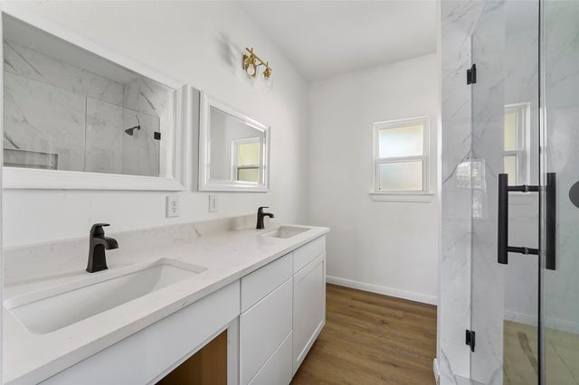 205 Spruce Lane, Daisetta, TX 77533