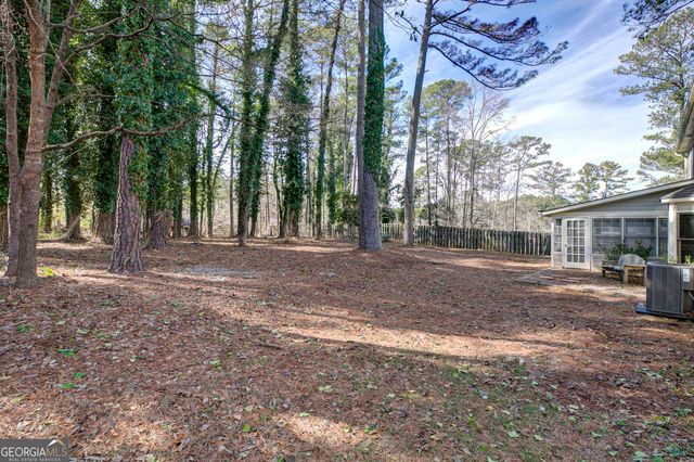 216 Shadowood Lane, Peachtree City, GA 30269