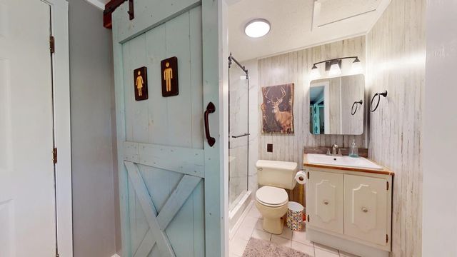 8045 Sarah Thomas Rd, Silver Point, TN 38582