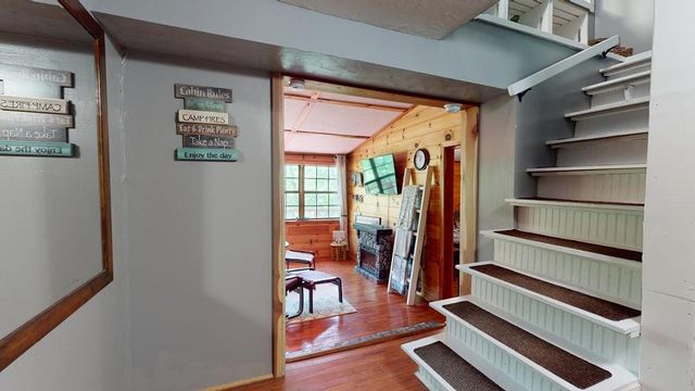 8045 Sarah Thomas Rd, Silver Point, TN 38582
