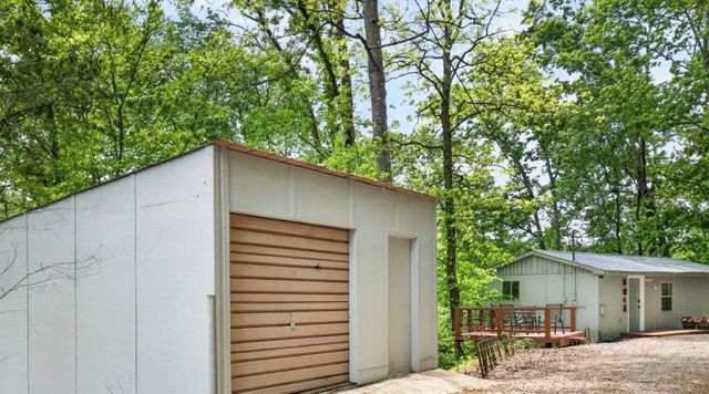 8045 Sarah Thomas Rd, Silver Point, TN 38582