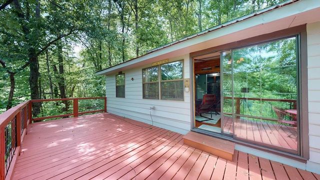 8045 Sarah Thomas Rd, Silver Point, TN 38582