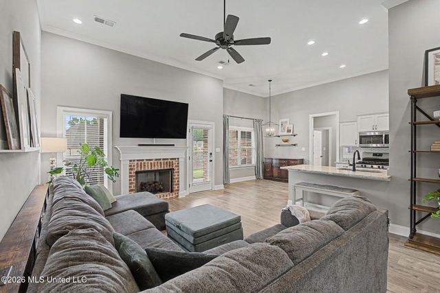1614 Fall Garden Drive, Hernando, MS 38632