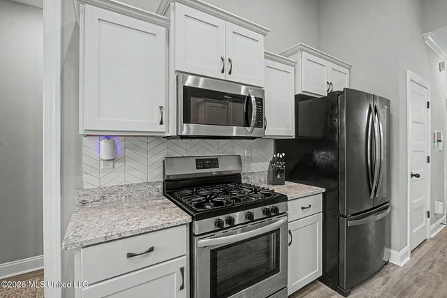 1614 Fall Garden Drive, Hernando, MS 38632