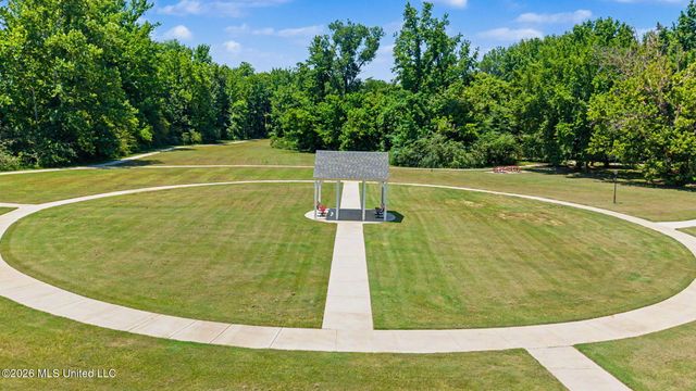 1614 Fall Garden Drive, Hernando, MS 38632