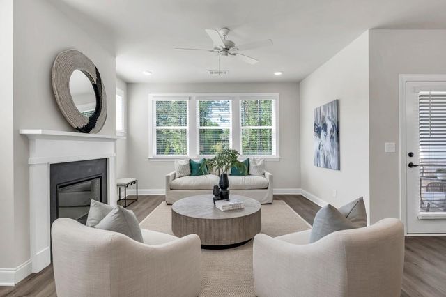 1516 Thurcroft Lane, Lawrenceville, GA 30043