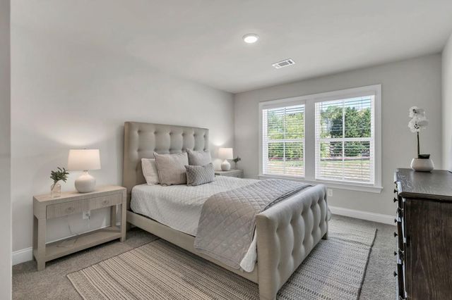 1516 Thurcroft Lane, Lawrenceville, GA 30043