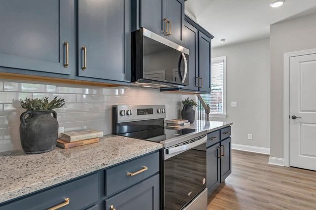 1516 Thurcroft Lane, Lawrenceville, GA 30043