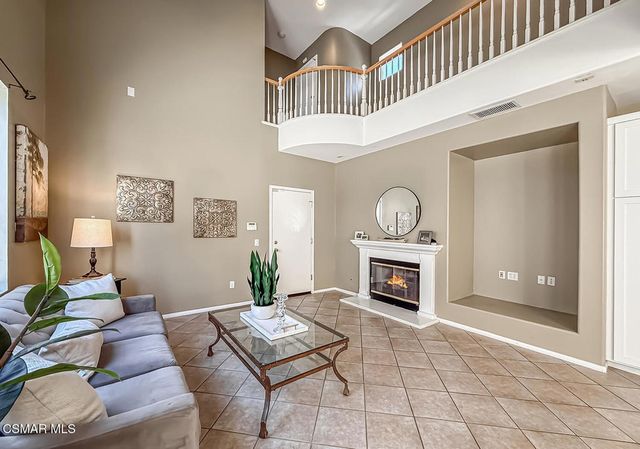 2511 Aurora Lane, Simi Valley, CA 93063