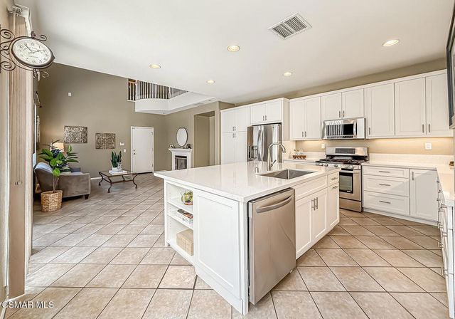 2511 Aurora Lane, Simi Valley, CA 93063