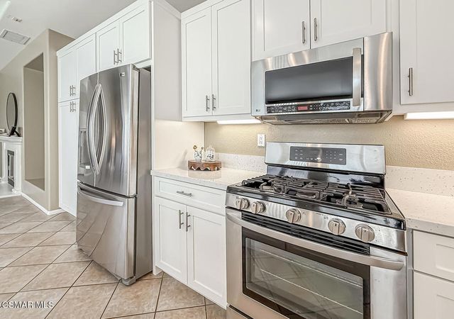 2511 Aurora Lane, Simi Valley, CA 93063