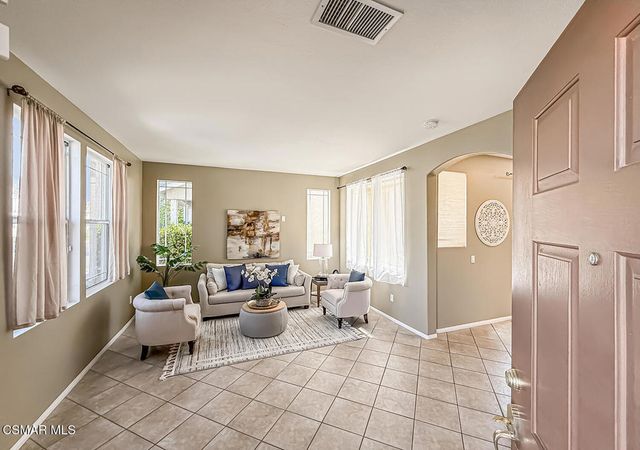 2511 Aurora Lane, Simi Valley, CA 93063