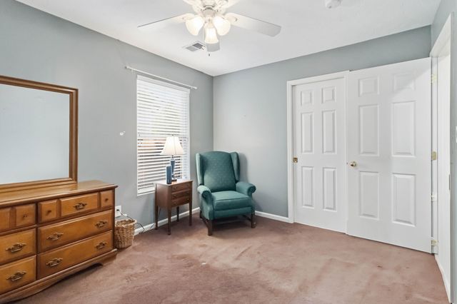 2560 Spring Valley Loop, Lexington, KY 40511