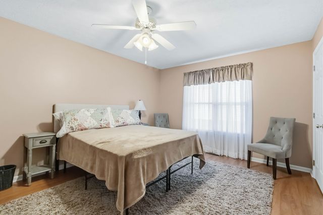 2560 Spring Valley Loop, Lexington, KY 40511