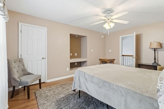 2560 Spring Valley Loop, Lexington, KY 40511