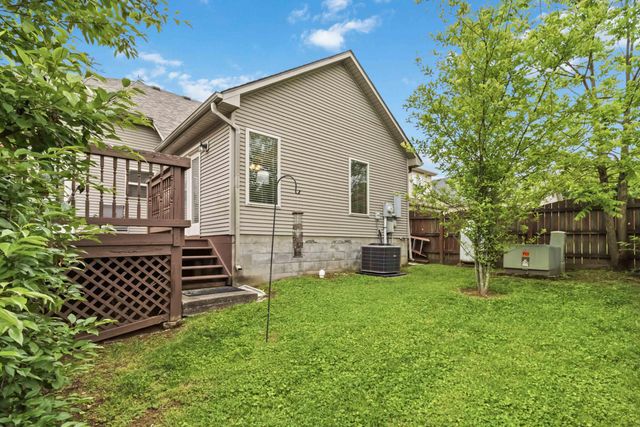 2560 Spring Valley Loop, Lexington, KY 40511
