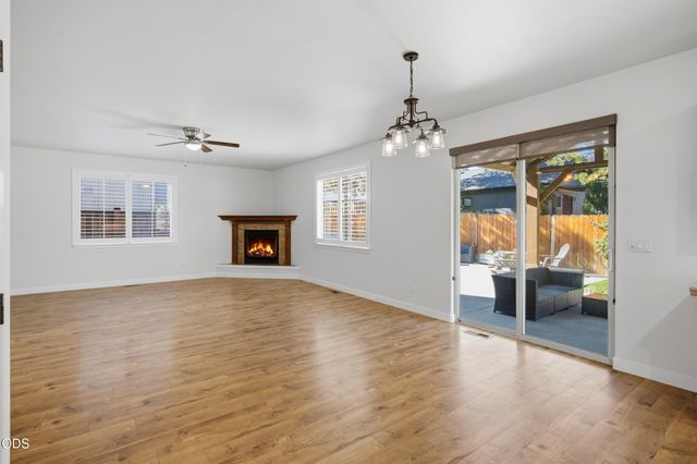 61729 Daly Estates Drive, Bend, OR 97702