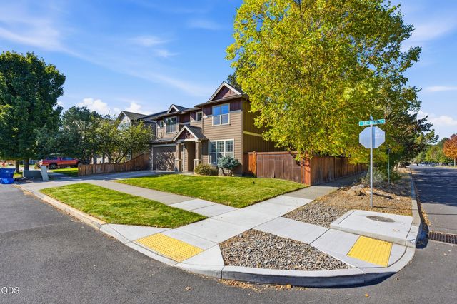 61729 Daly Estates Drive, Bend, OR 97702