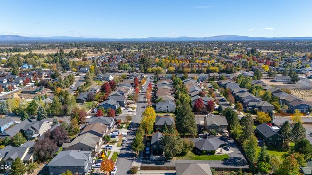 61729 Daly Estates Drive, Bend, OR 97702